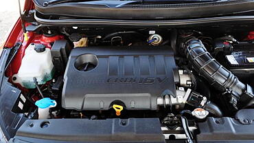 Discontinued Hyundai Fluidic Verna 4S 2015 Engine Bay
