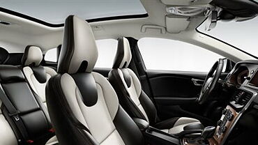 Discontinued Volvo V40 Cross Country 2013 Interior