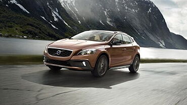 Discontinued Volvo V40 Cross Country 2013 Left Front Three Quarter