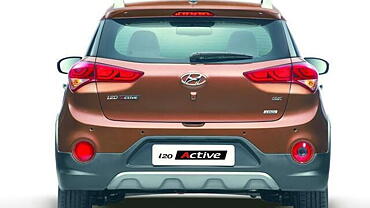 Discontinued Hyundai i20 Active 2015 Rear View