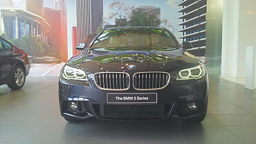 Discontinued BMW 5 Series 2013 Front View