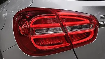 GLA [2014-2017] Tail Lamps Image, GLA [2014-2017] Photos in India - CarWale