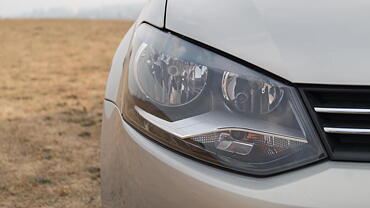 Discontinued Volkswagen Vento 2014 Headlamps