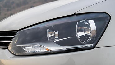 Discontinued Volkswagen Vento 2014 Headlamps
