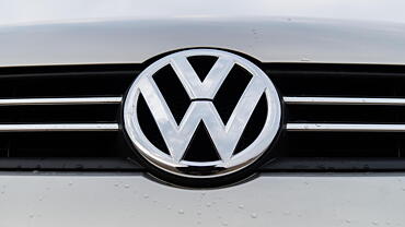 Discontinued Volkswagen Vento 2014 Logo