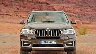 Discontinued BMW X5 2014 Front View