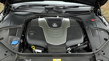Discontinued Mercedes-Benz S-Class 2014 Engine Bay