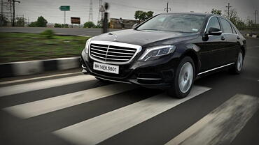 Discontinued Mercedes-Benz S-Class 2014 Front View