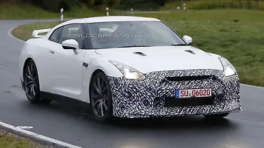 Nissan GT-R with camouflage spied testing in Europe