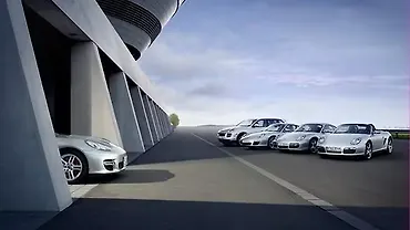 Taqiqlangan jinsiy aloqaning galati odatlari Yosh osiyolik ayol bilan zinapoyada jinsiy aloqa (video)