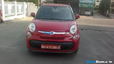 Four Door Fiat 500l Spotted On Test In India Carwale