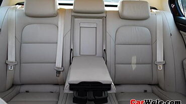 Discontinued Skoda Superb 2009 Rear Seat Space