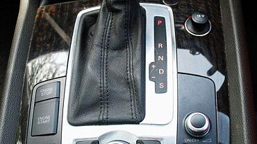 Discontinued Audi Q7 2010 Interior