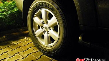 Toyota Fortuner [2009-2012] Wheels-Tyres