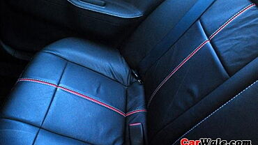 Mitsubishi Cedia [2009-2013] Front-Seats