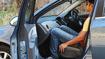 Chevrolet Cruze [2009-2012] Interior