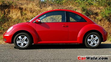 Discontinued Volkswagen Beetle 2009 Left Side View