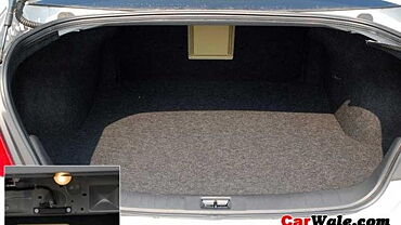 Nissan Teana [2007-2014] Boot Space