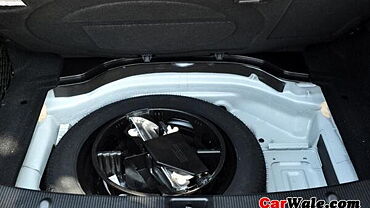 Discontinued Mercedes-Benz E-Class 2013 Wheels-Tyres