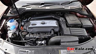 Discontinued Skoda Superb 2009 Engine Bay