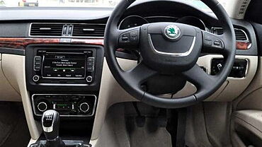 Discontinued Skoda Superb 2009 Steering Wheel