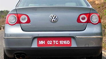 Volkswagen Passat [2007-2014] Rear View