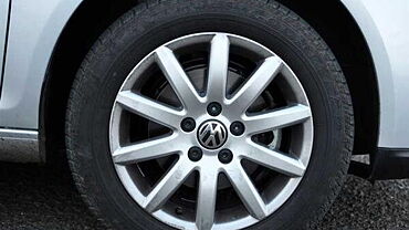 Discontinued Volkswagen Jetta 2008 Wheels-Tyres