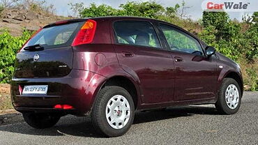 Fiat Punto [2011-2014] Left Rear Three Quarter