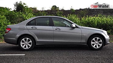 Discontinued Mercedes-Benz C-Class 2011 Left Side View