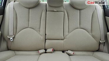 Hyundai Verna Transform [2010-2011] Rear Seat Space