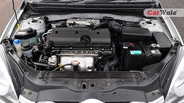 Hyundai Verna Transform [2010-2011] Engine Bay