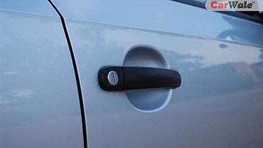 Volkswagen Vento [2012-2014] Door Handles