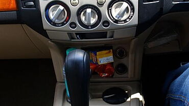 Ford Endeavour [2009-2014] Interior