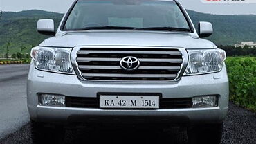 Toyota Land Cruiser [2009-2011] Front View