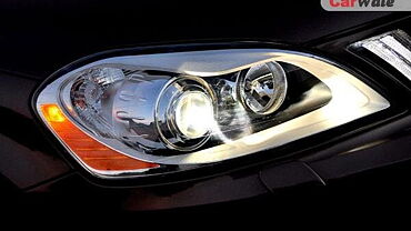 Volvo XC60 [2013-2015] Headlamps