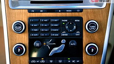 Discontinued Volvo XC60 2013 Interior