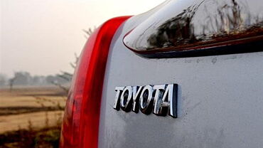 Toyota Etios [2010-2013] Exterior