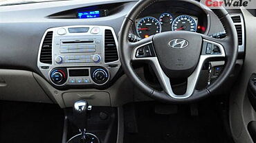 Hyundai i20 [2010-2012] Interior