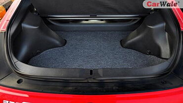 Nissan 370Z [2010-2014] Boot Space