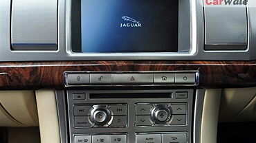 Jaguar XF [2013-2016] Interior