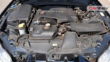 Discontinued Jaguar XF 2013 Engine Bay