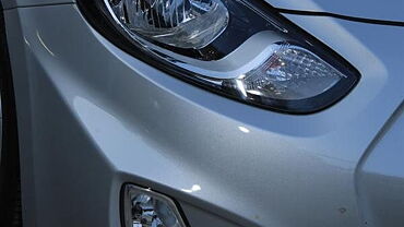 Discontinued Hyundai Verna 2011 Headlamps