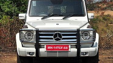 Discontinued Mercedes-Benz G-Class 2013 Front View