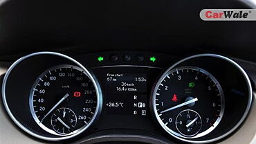 Mercedes-Benz R-Class Instrument Panel