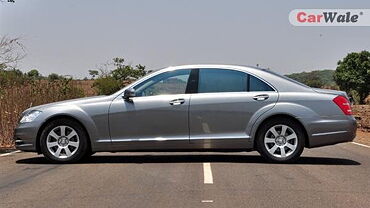 Discontinued Mercedes-Benz S-Class 2010 Left Side View