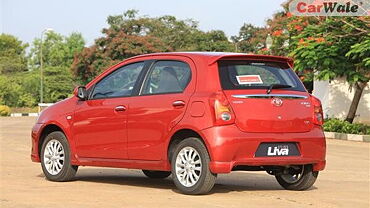 Toyota Etios Liva [2011-2013] Left Rear Three Quarter