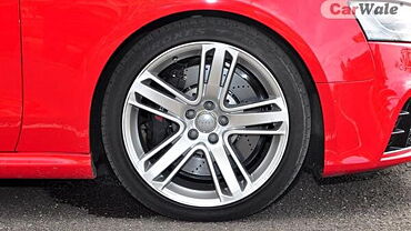 Discontinued Audi RS5 2018 Wheels-Tyres