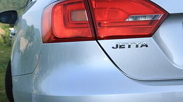 Discontinued Volkswagen Jetta 2013 Tail Lamps