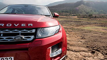 Discontinued Land Rover Range Rover Evoque 2014 Front View