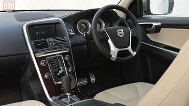 Discontinued Volvo XC60 2013 Interior